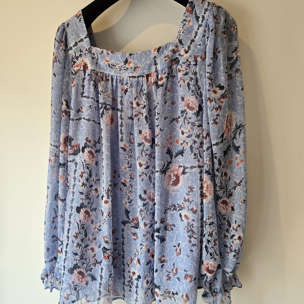 LC Lauren Conrad Blue Floral Blouse Size Medium